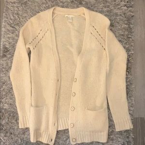 Cream cardigan with pockets